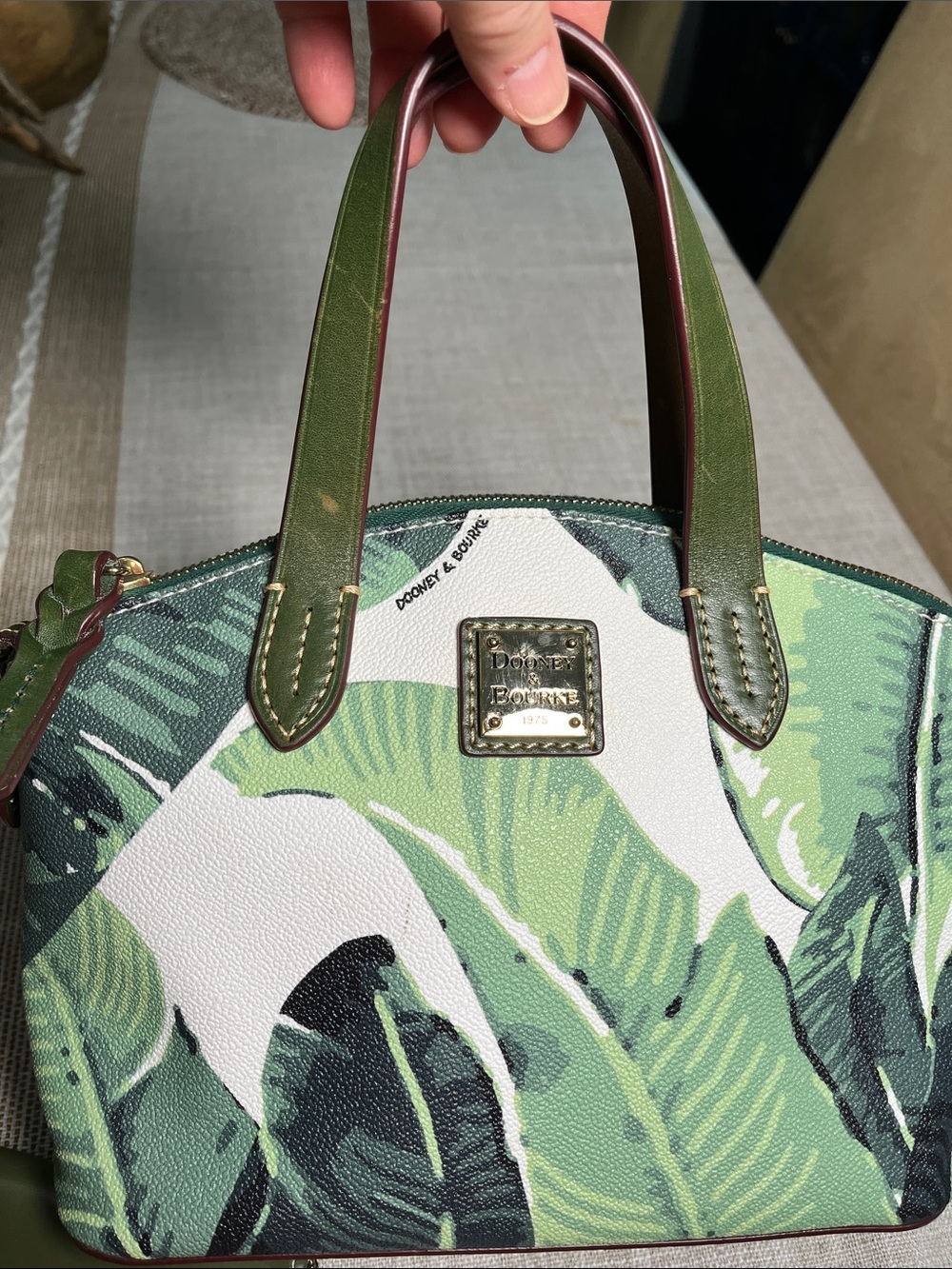 Dooney & Bourke Green Leaf Print Crossbody Satchel with Florentine card case - Picture 2 of 9
